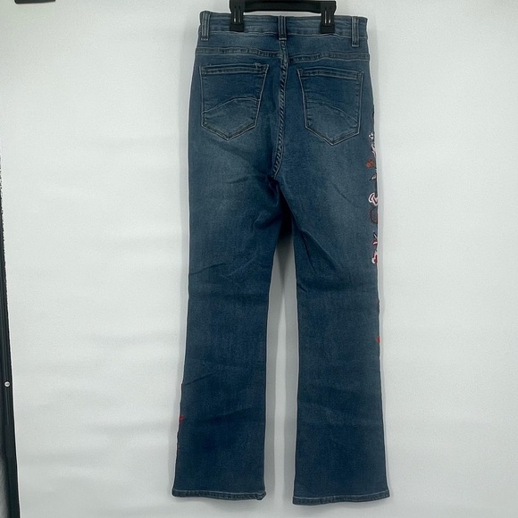 Amazon unbranded denim embroidered flower jeans - Picture 2 of 8